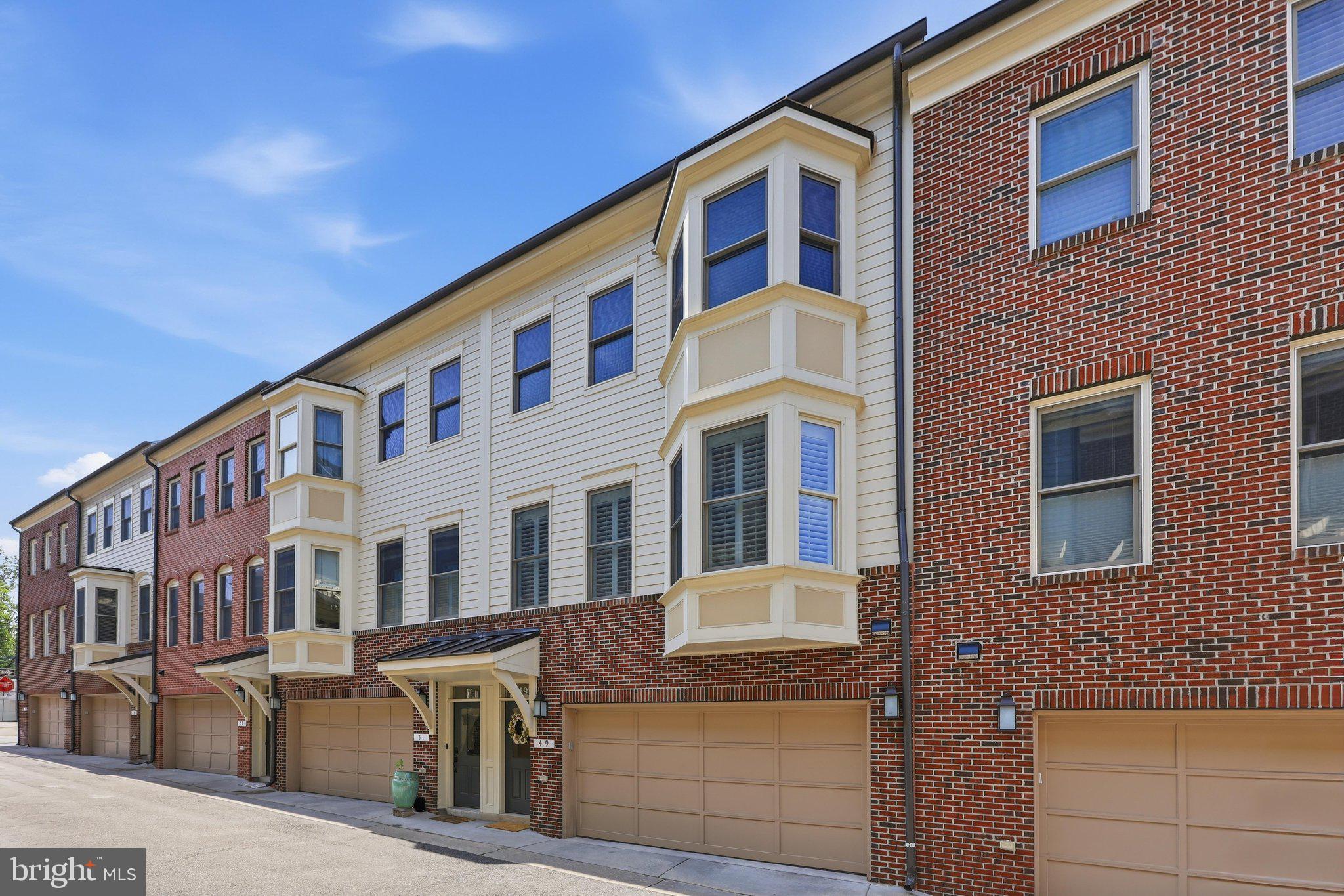 MAXWELL SQUARE - Residential