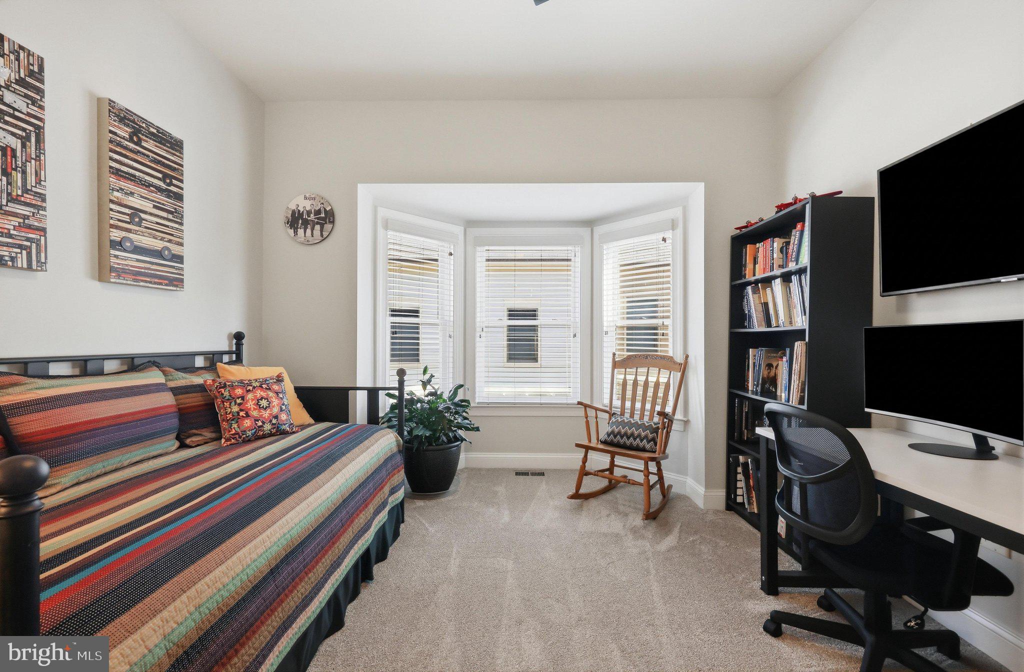 MAXWELL SQUARE - Residential