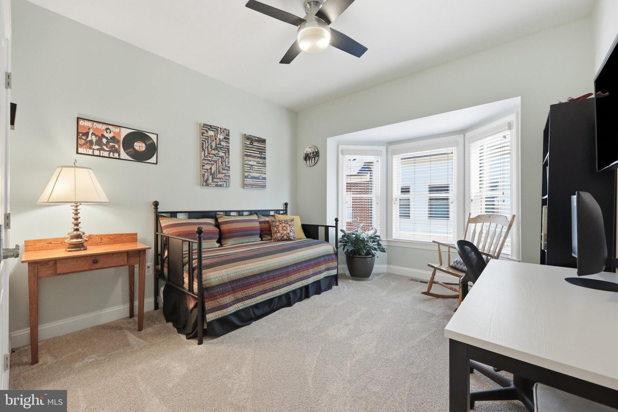 MAXWELL SQUARE - Residential