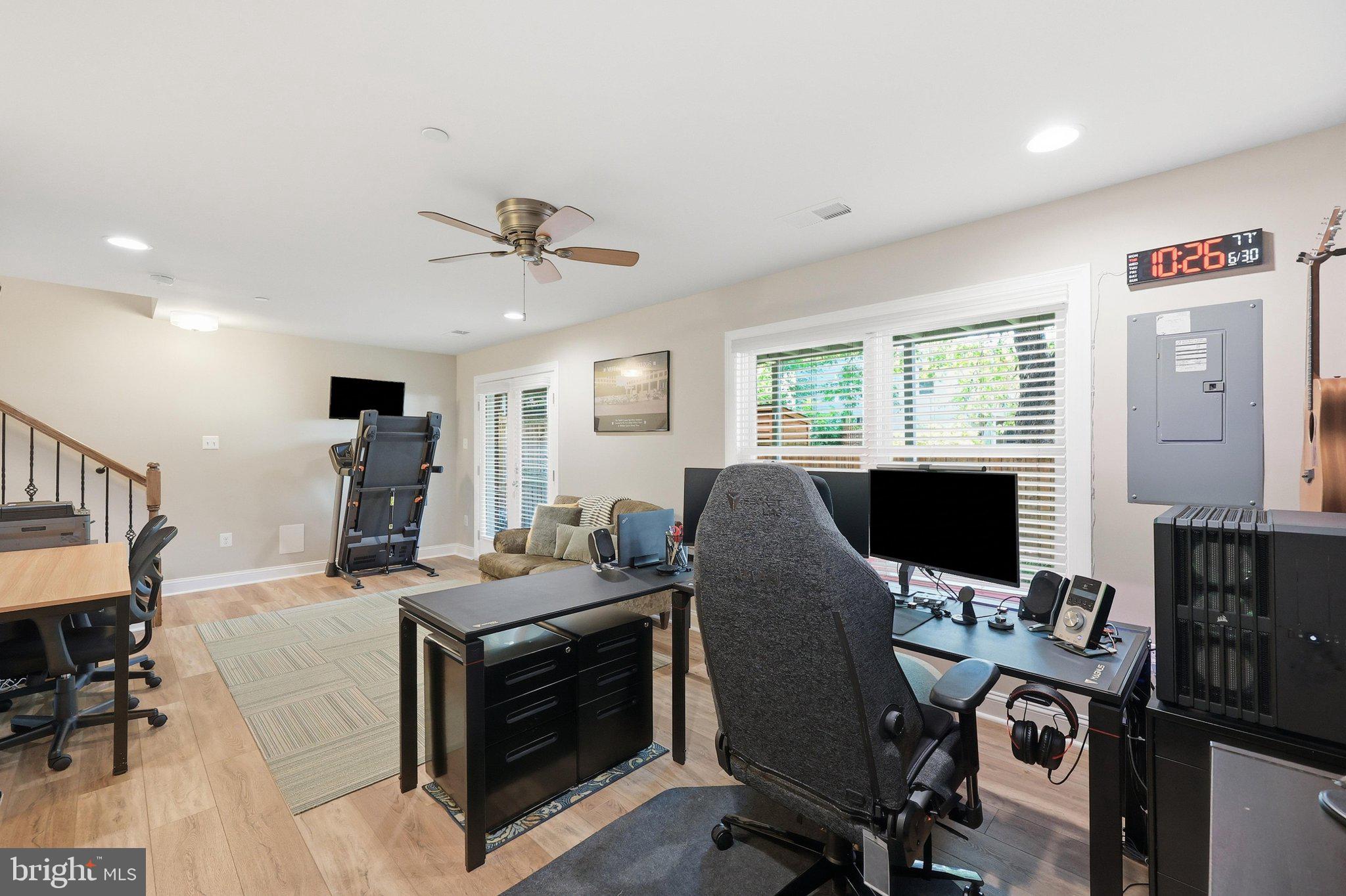 MAXWELL SQUARE - Residential