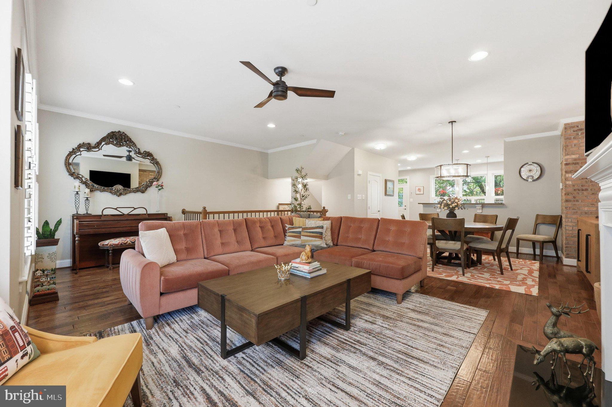 MAXWELL SQUARE - Residential
