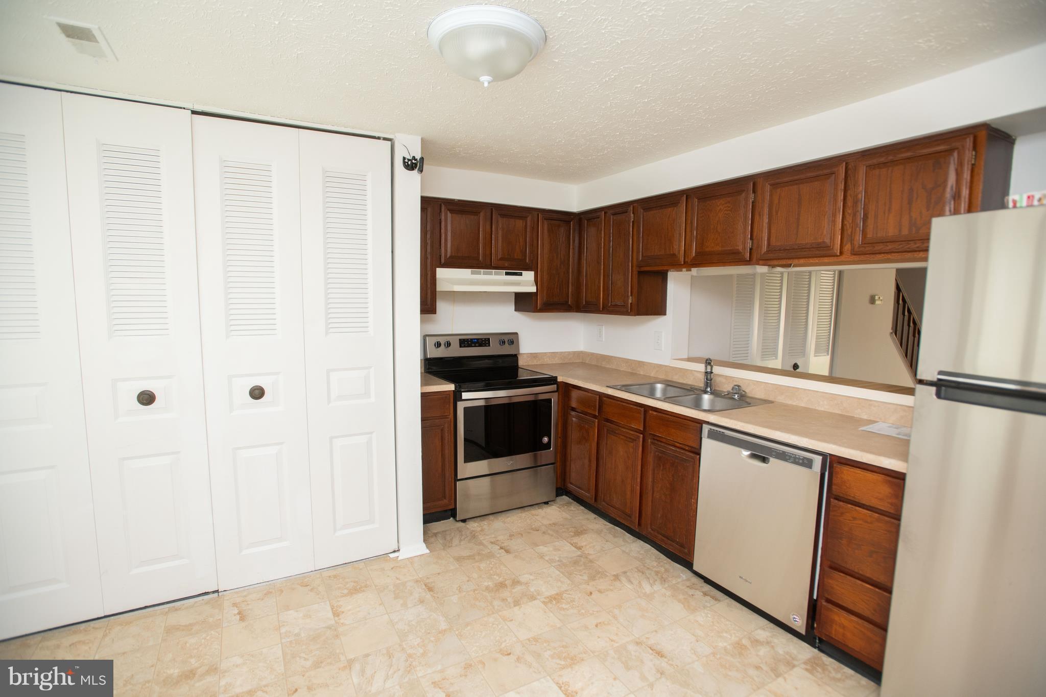 AMBER MEADOWS - Residential