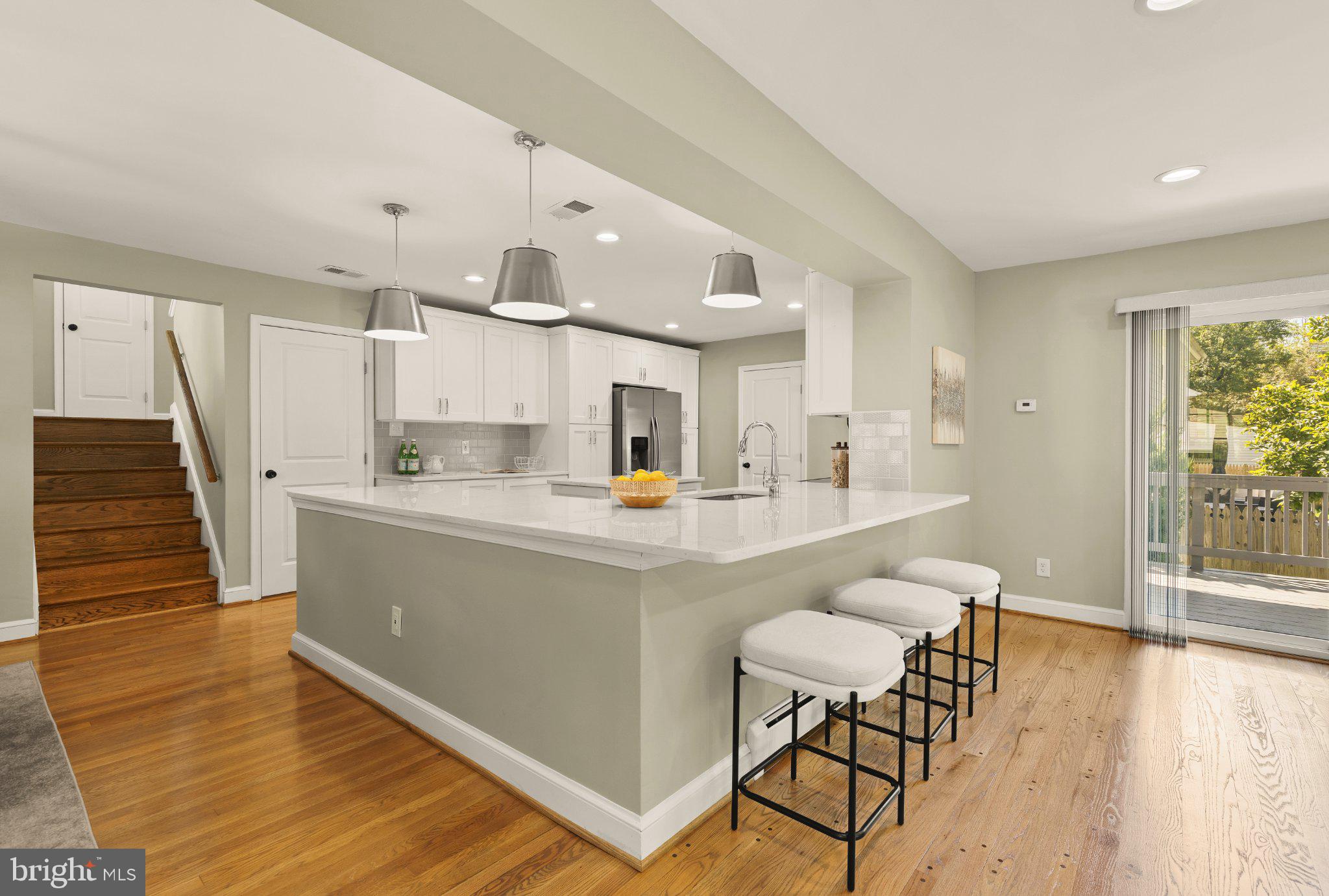 KENSINGTON - Residential