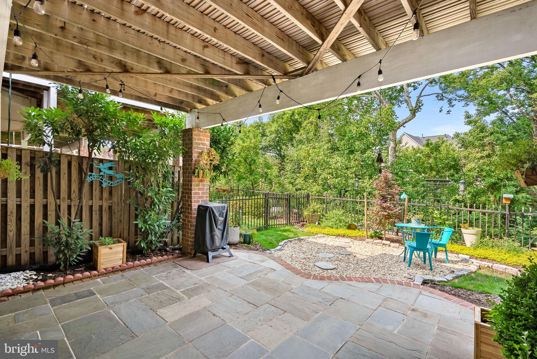 RIVER CREEK - Residential