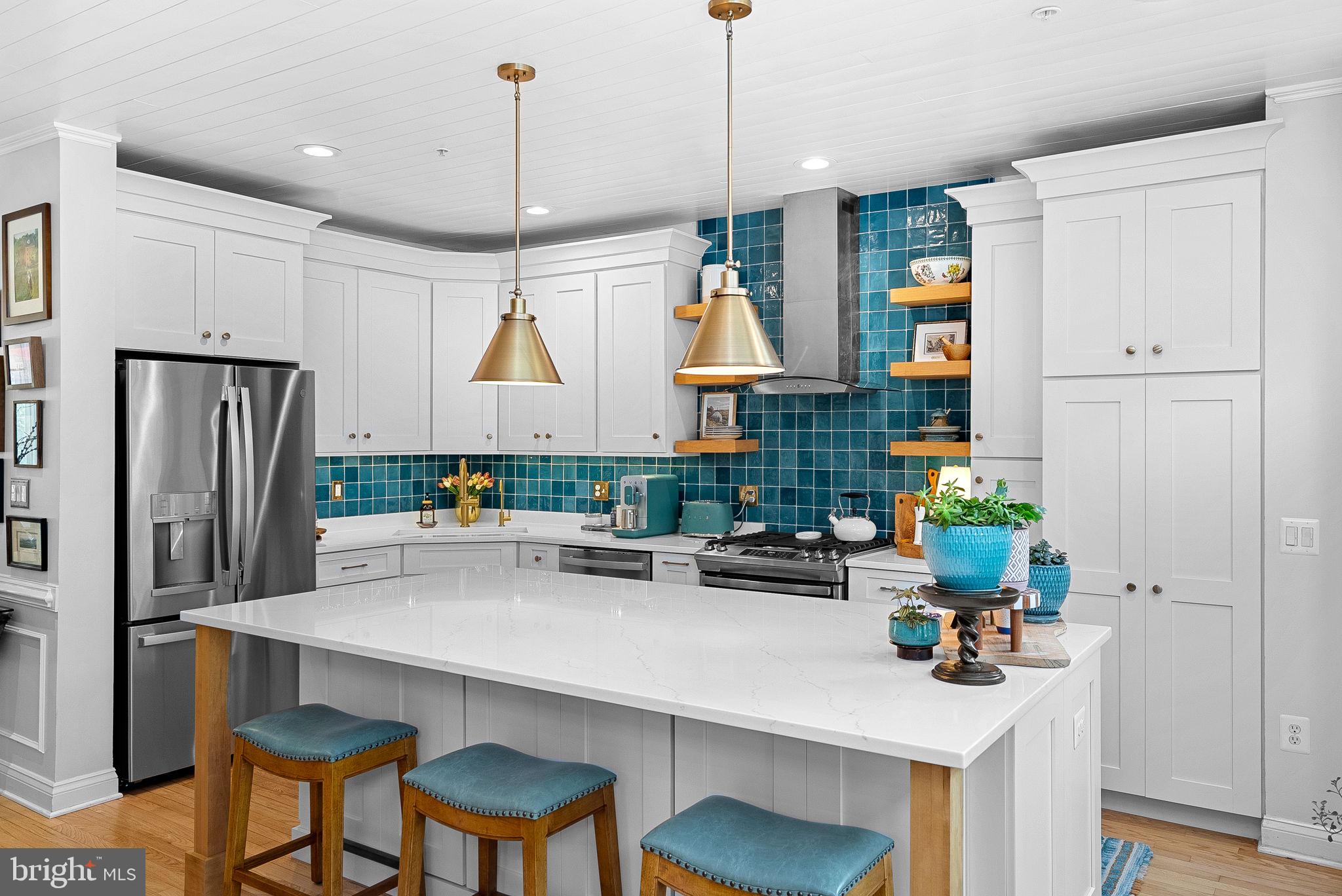 RIVER CREEK - Residential