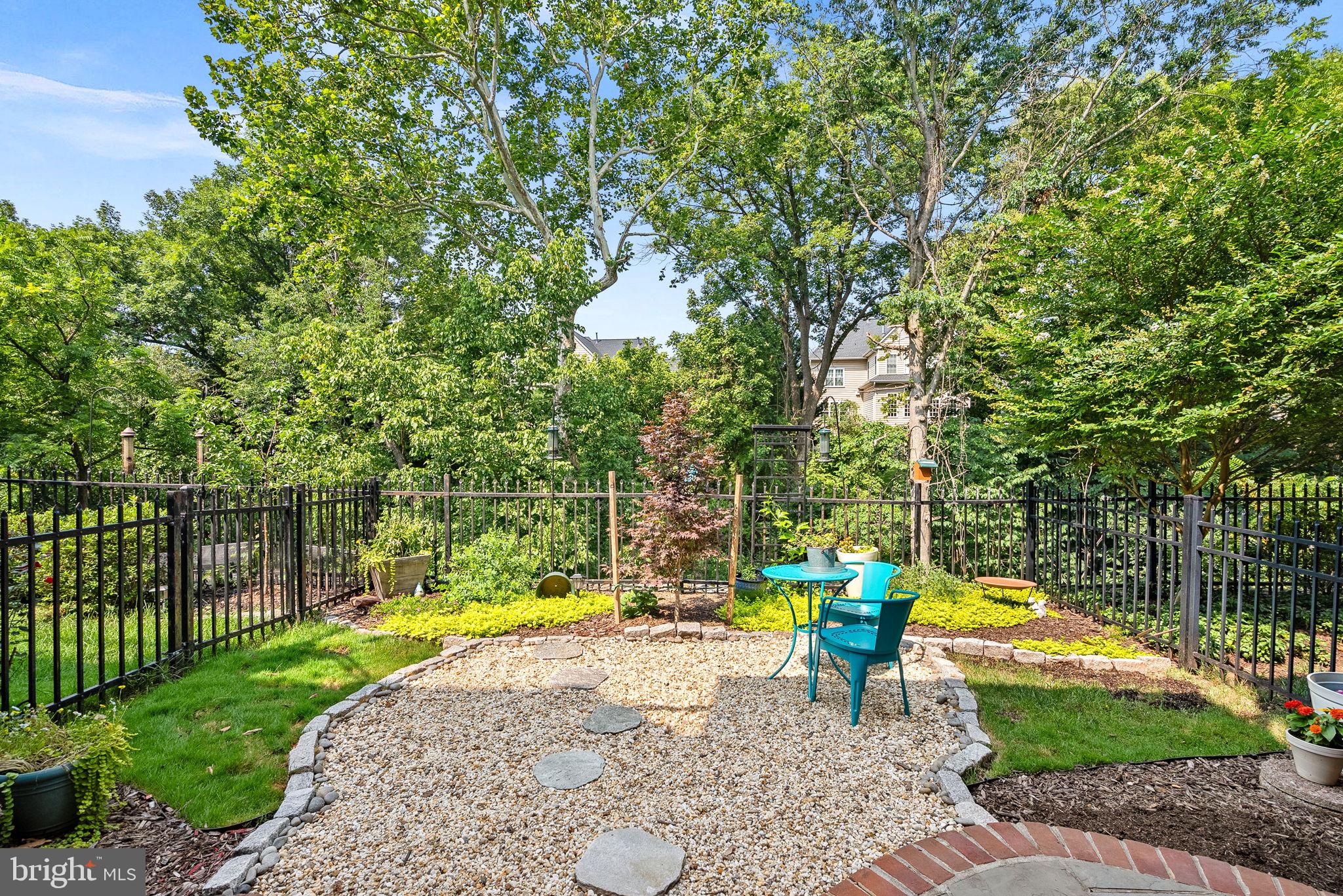 RIVER CREEK - Residential