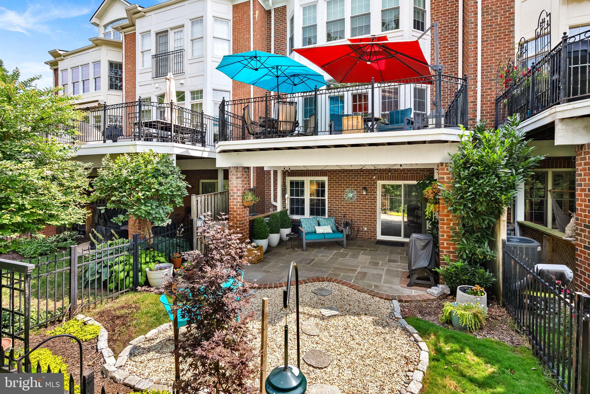 RIVER CREEK - Residential