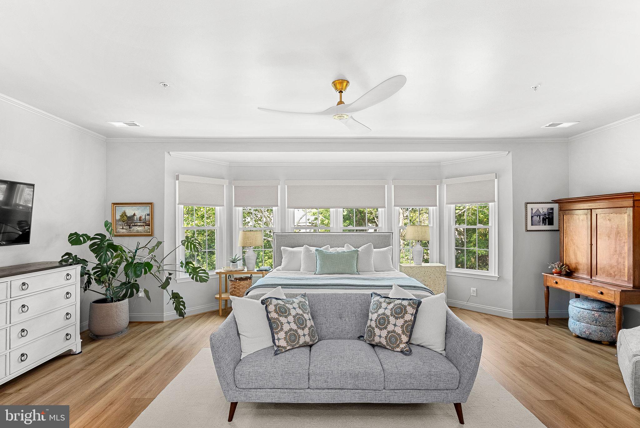 RIVER CREEK - Residential