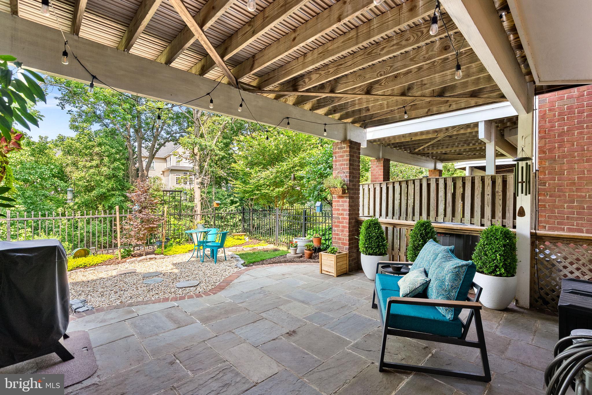 RIVER CREEK - Residential
