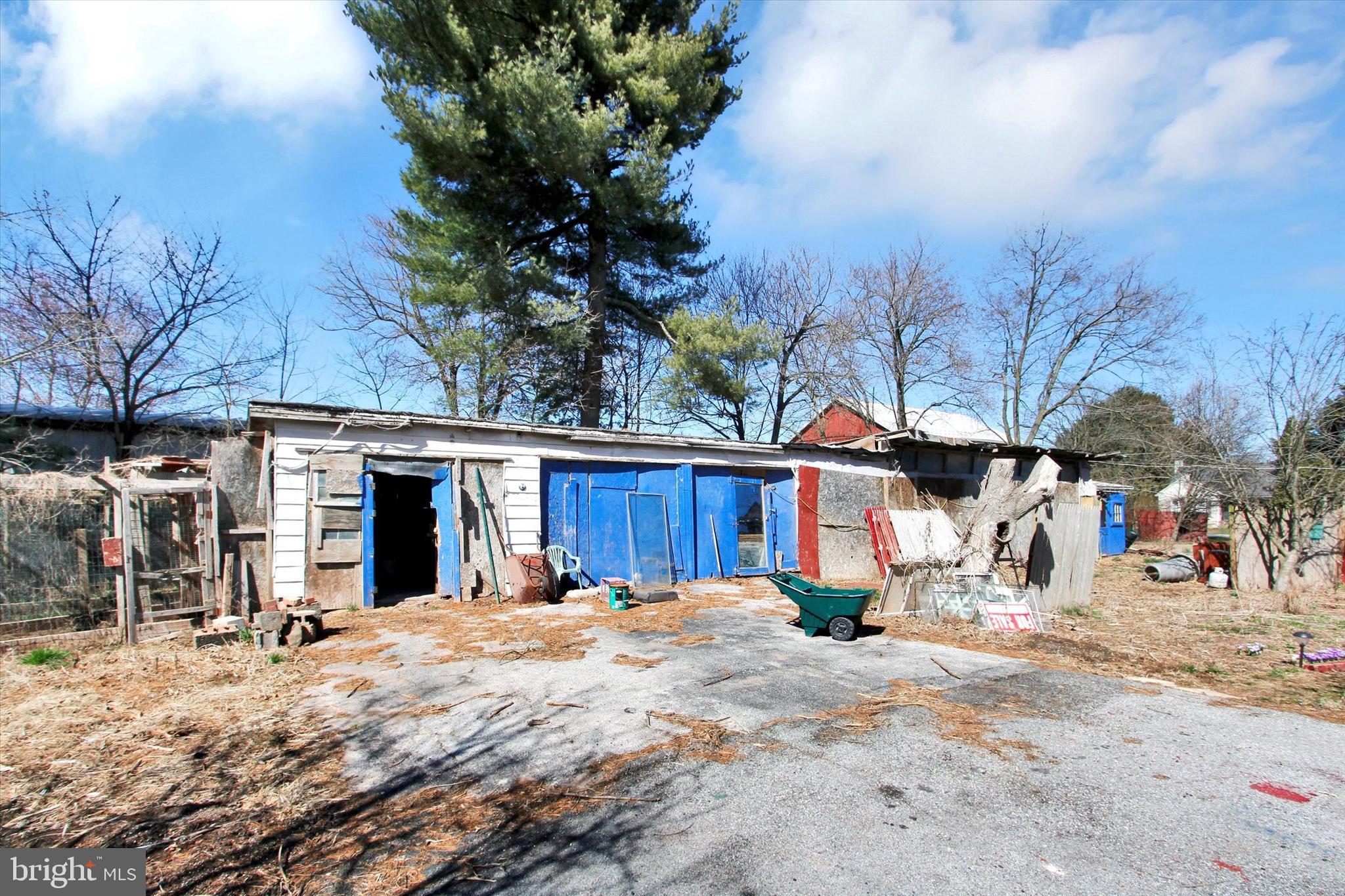 CARLISLE ROAD - Residential