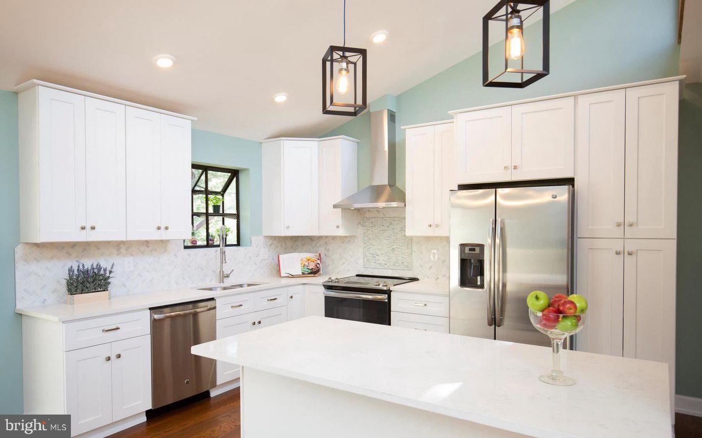 RIVER CLUB ESTATES - Residential