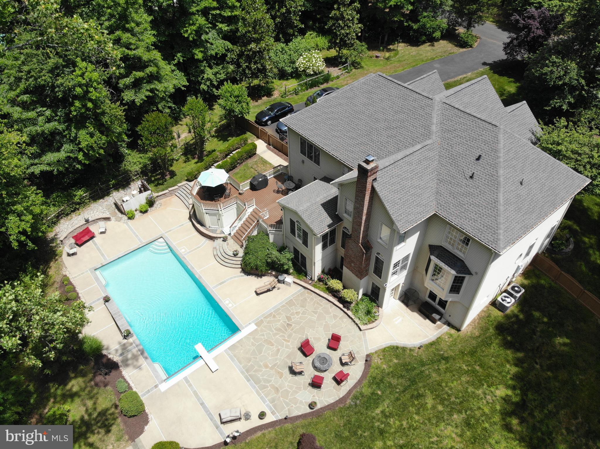 CRYSTAL SPRINGS - Residential