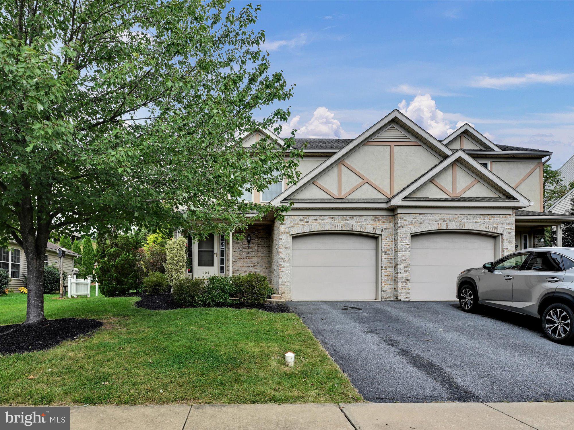 Welcome to 105 Hawk Lane in the heart of Eagle View Estates. You will not be disappointed in this semi-detached home! This property offers 3 Bedrooms, 2 1/2 Bath, open floor plan, beautiful hardwood flooring throughout main floor, fully finished basement with bar and built-in shelving, great for entertaining. Property is close to major highways, parks and pools. Schedule your showing today, this won’t last long!