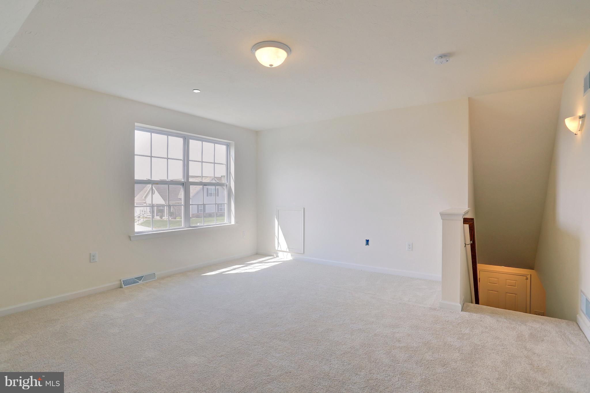 JACKSON HEIGHTS VILLAS - Residential