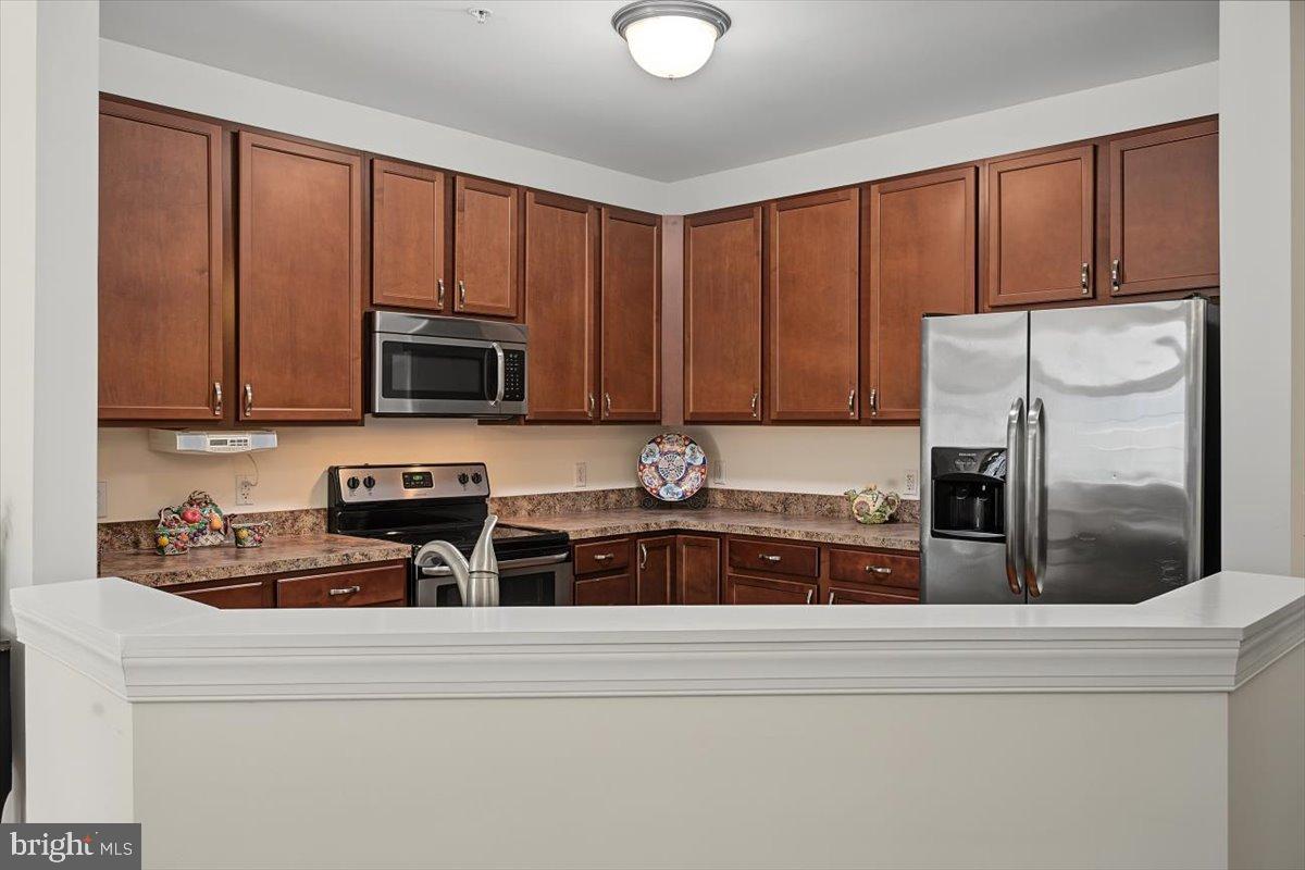 VILLAGE OF FOUNTAINVIEW - Residential