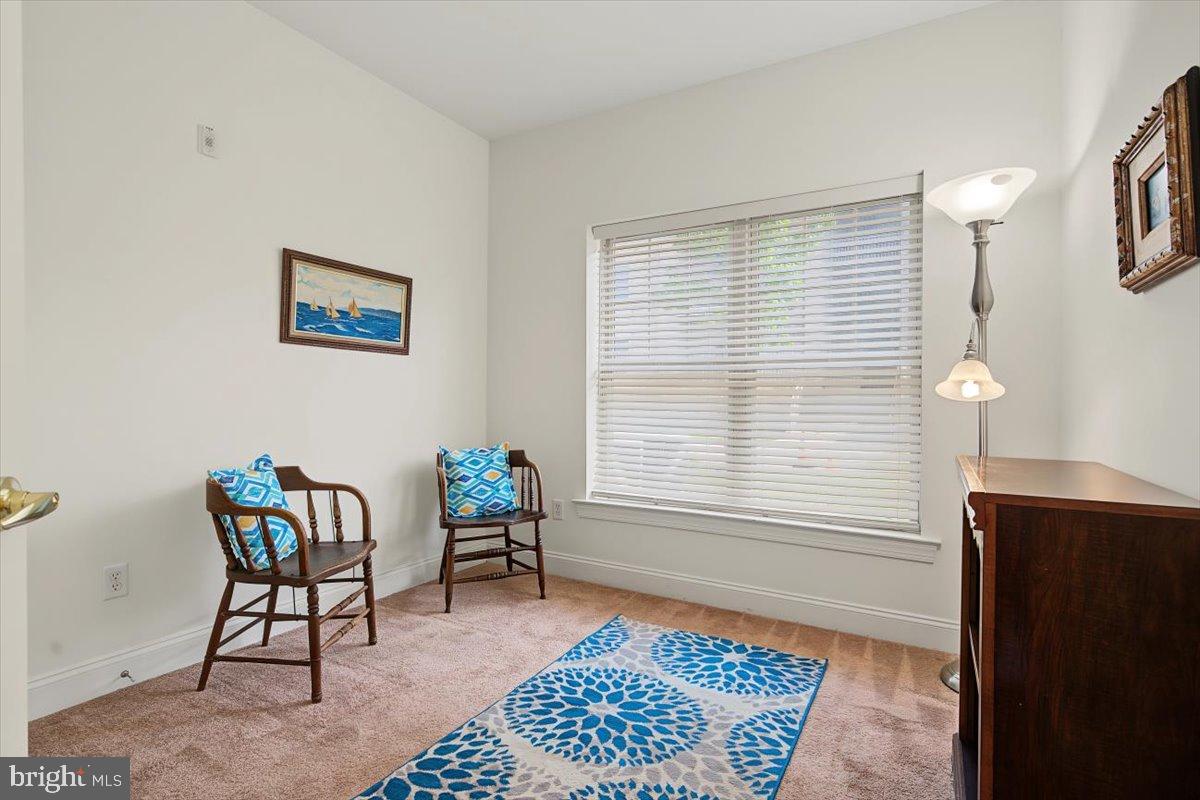 VILLAGE OF FOUNTAINVIEW - Residential