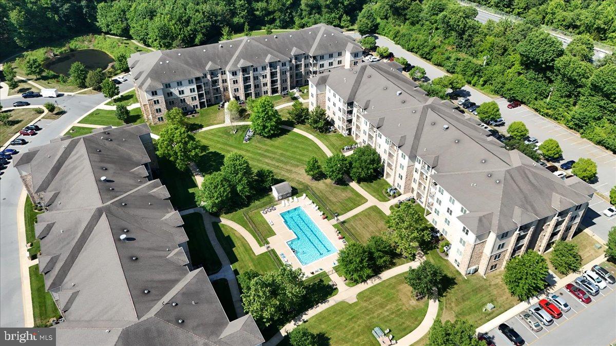 VILLAGE OF FOUNTAINVIEW - Residential