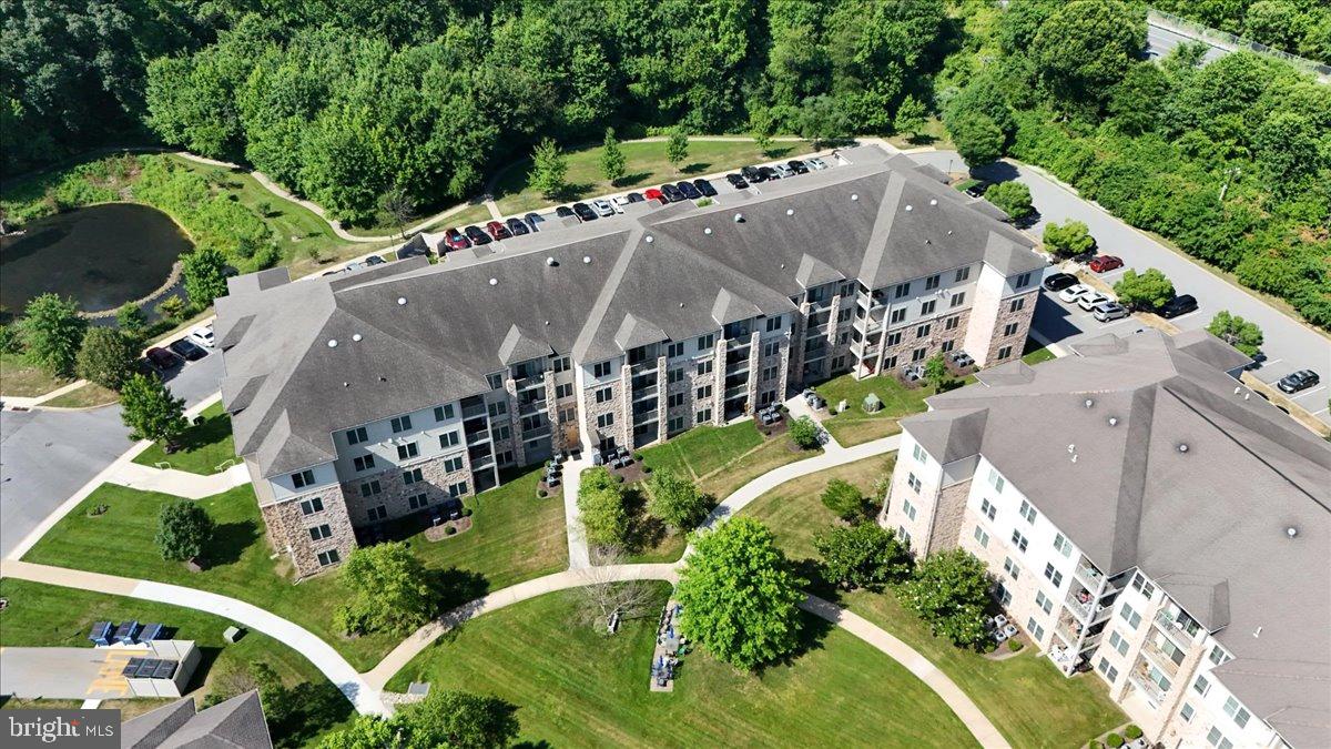 VILLAGE OF FOUNTAINVIEW - Residential