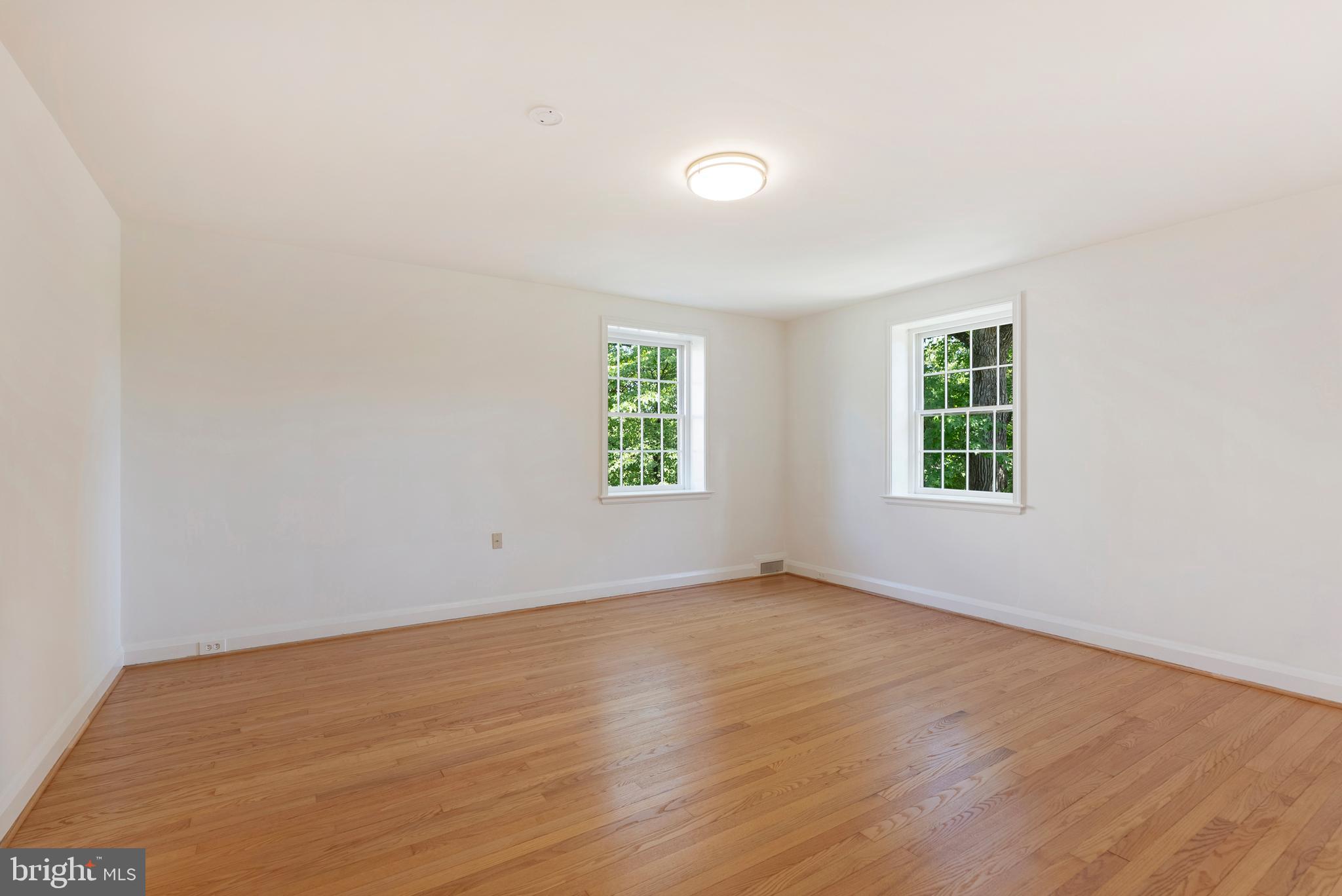 STONELEIGH - Residential