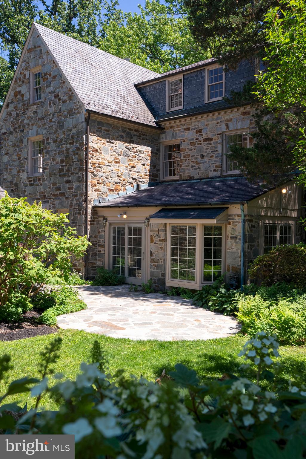 STONELEIGH - Residential