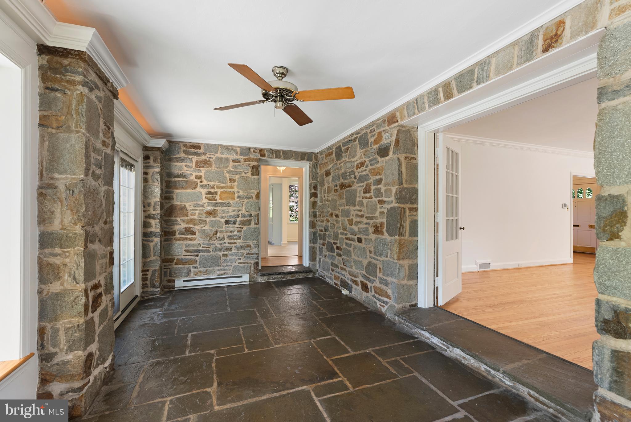 STONELEIGH - Residential