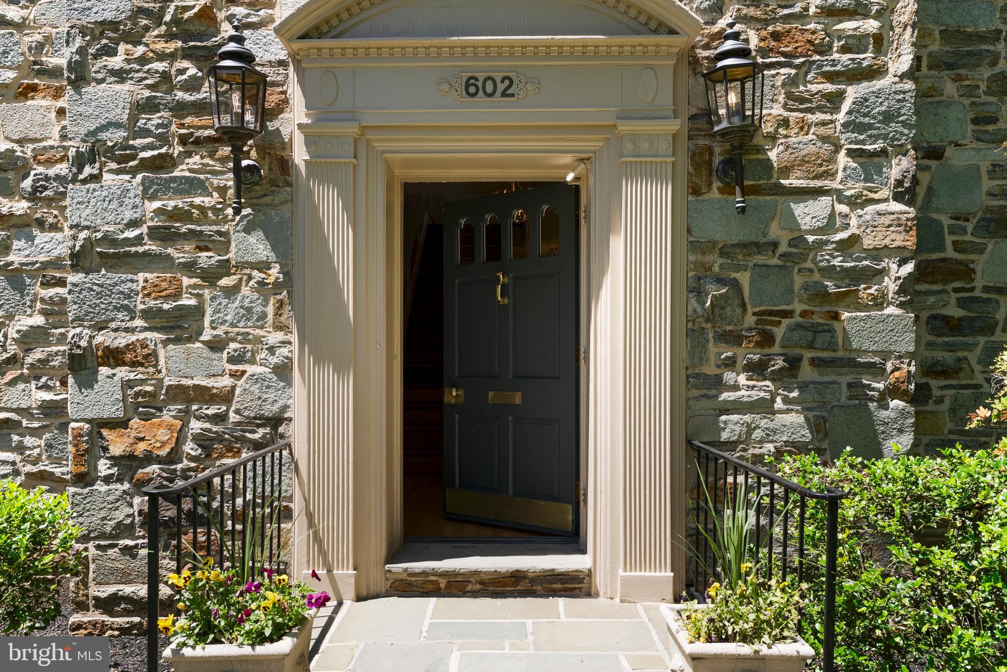 STONELEIGH - Residential
