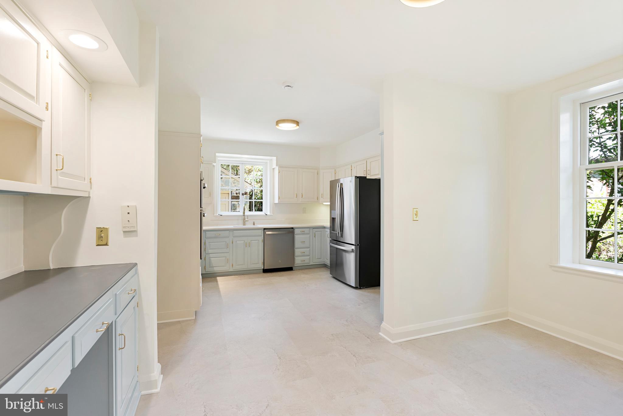 STONELEIGH - Residential