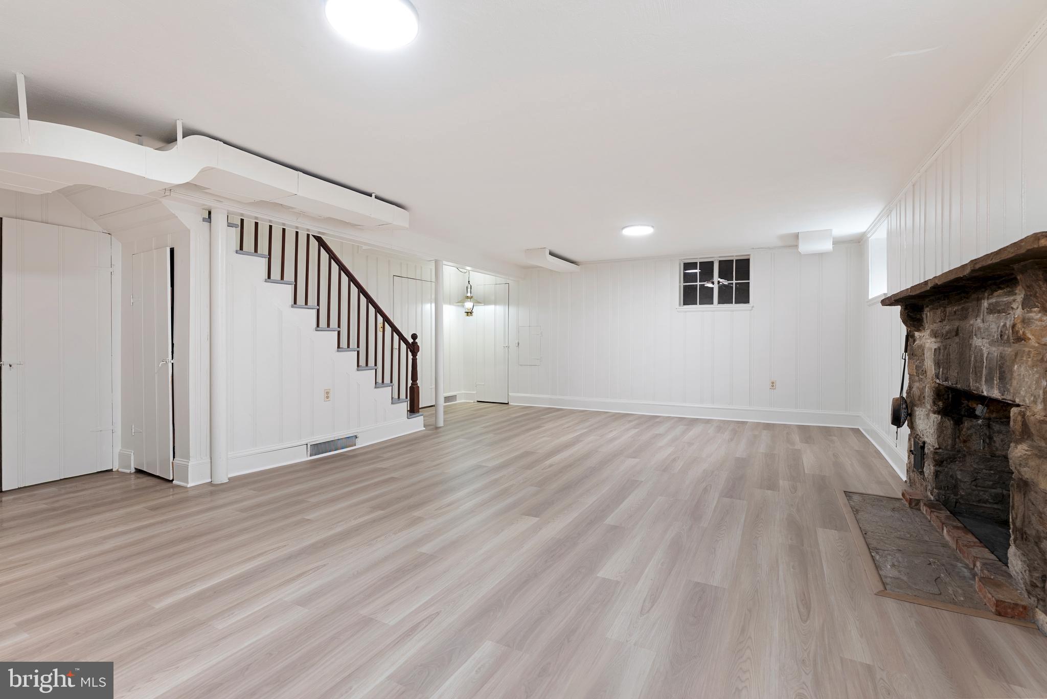 STONELEIGH - Residential