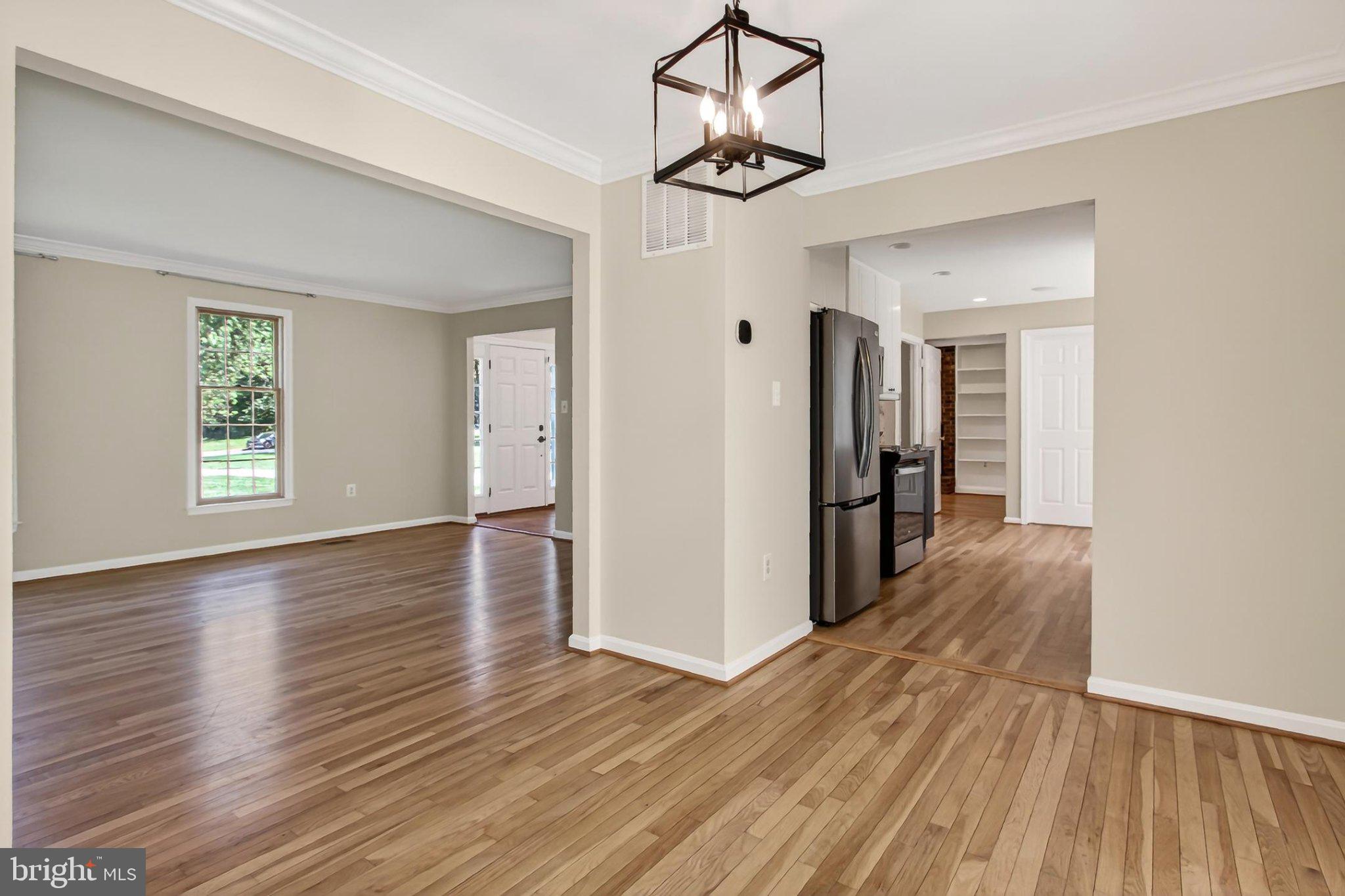 BURKE LAKE CLUSTER - Residential