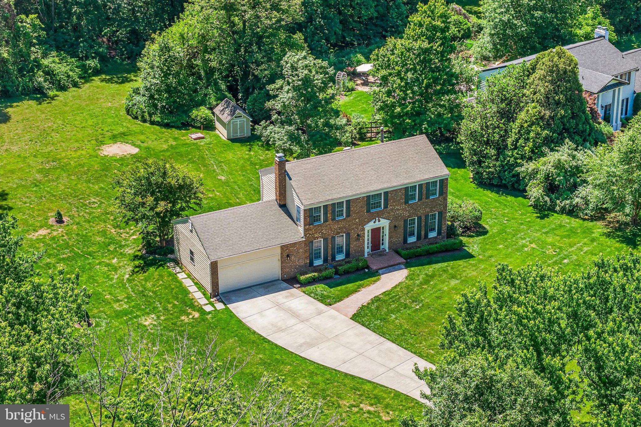 BURKE LAKE CLUSTER - Residential