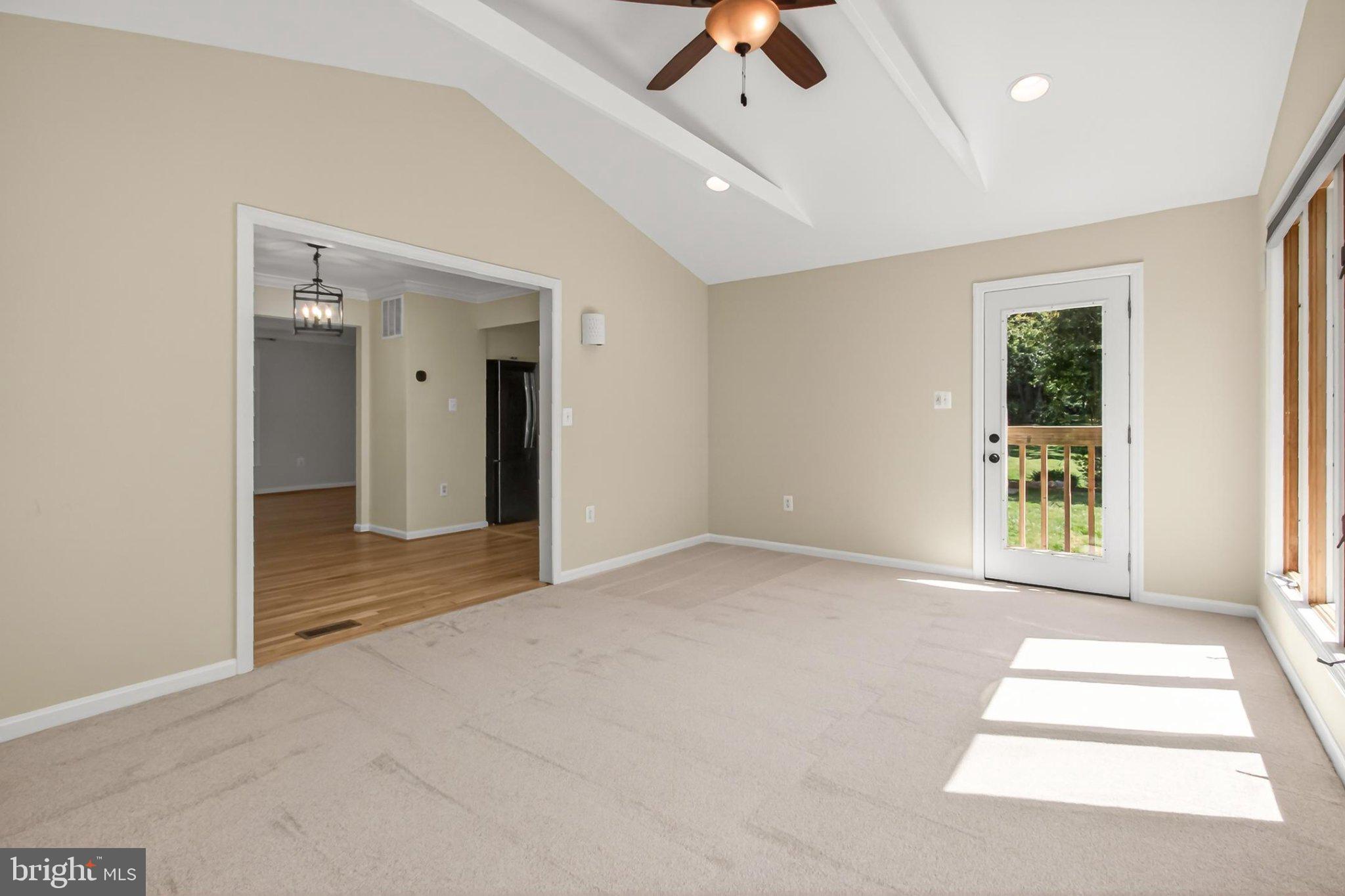 BURKE LAKE CLUSTER - Residential