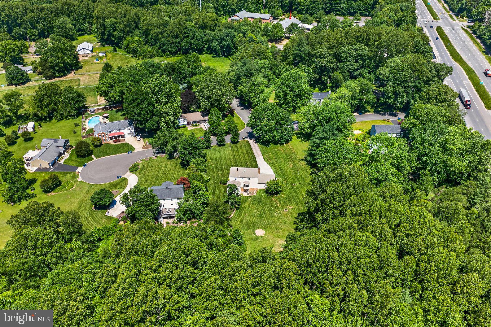BURKE LAKE CLUSTER - Residential