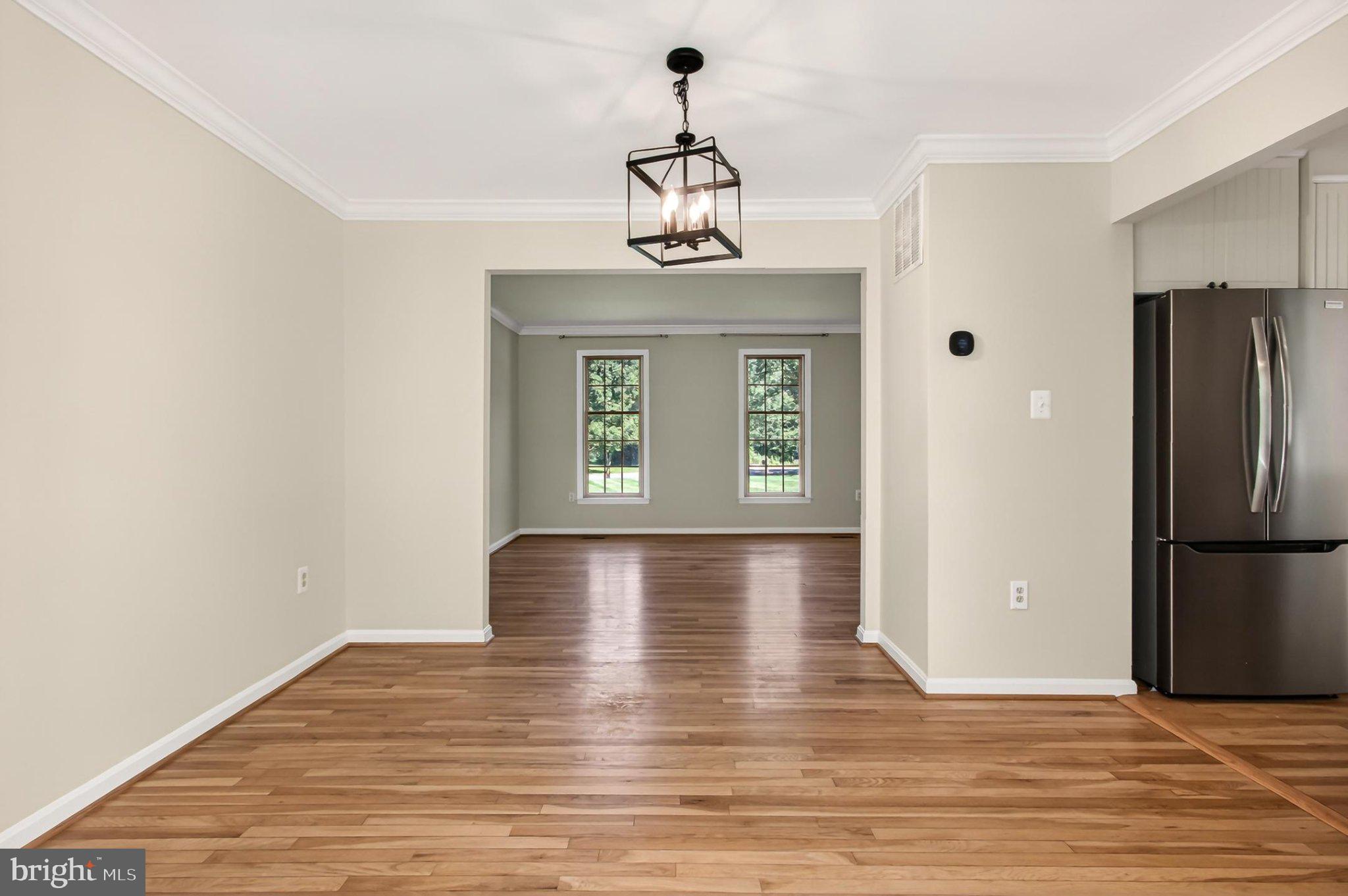 BURKE LAKE CLUSTER - Residential