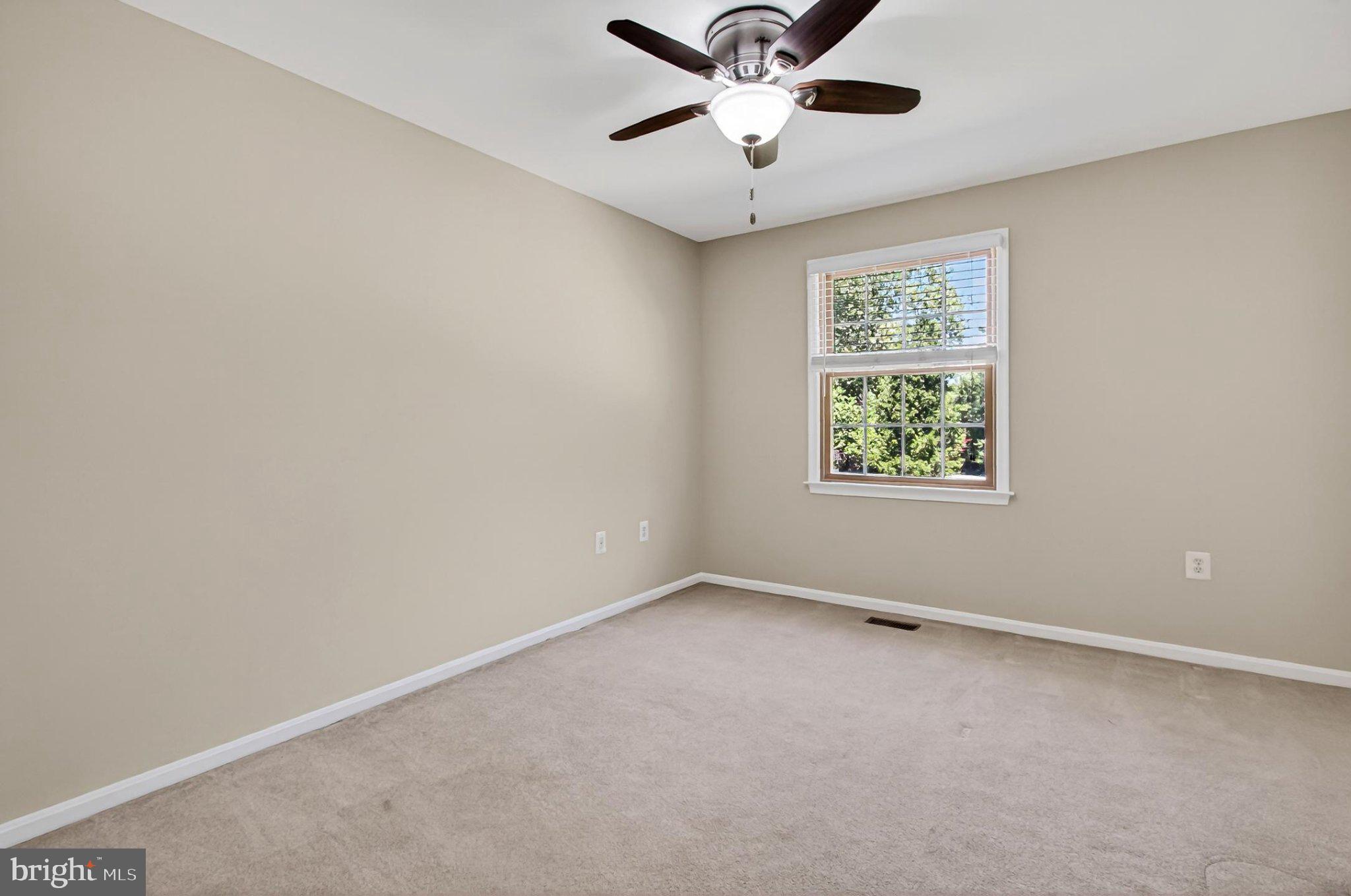 BURKE LAKE CLUSTER - Residential