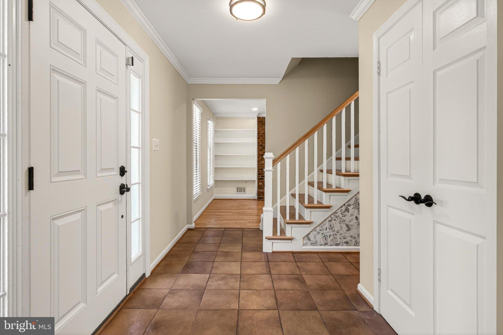 BURKE LAKE CLUSTER - Residential