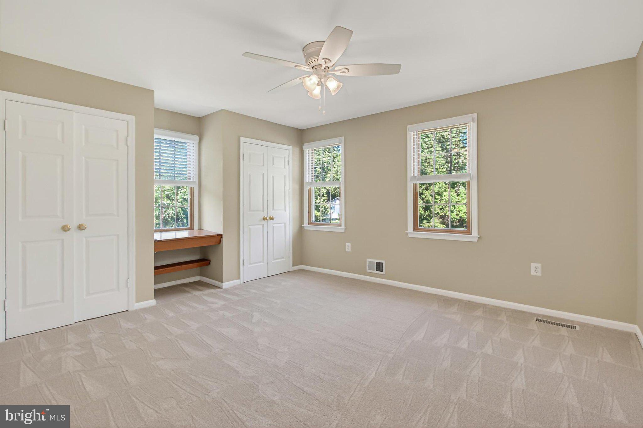BURKE LAKE CLUSTER - Residential