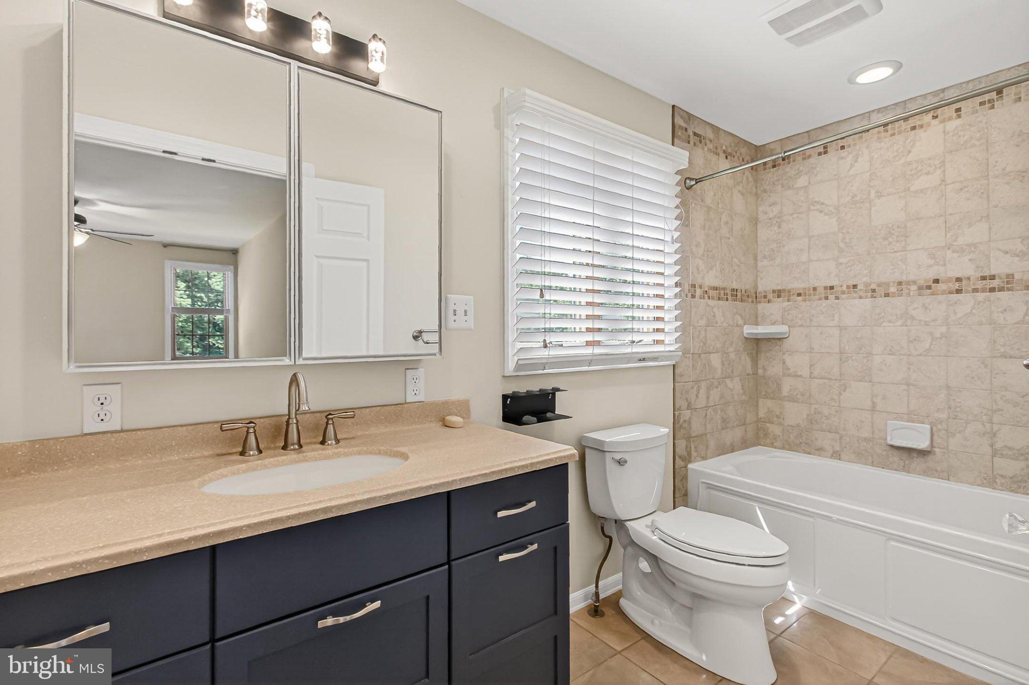 BURKE LAKE CLUSTER - Residential