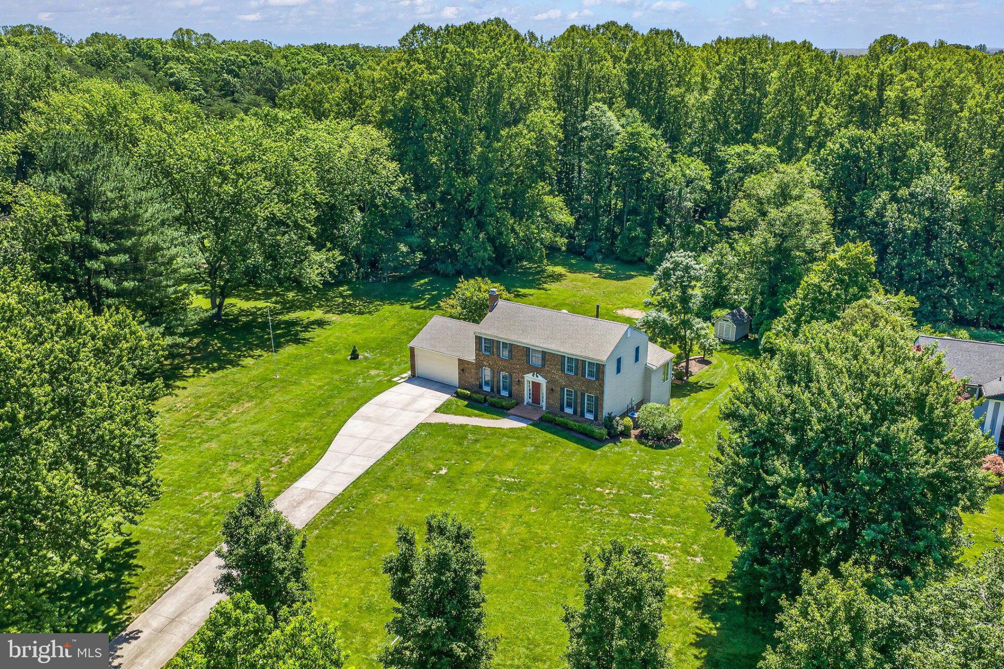 BURKE LAKE CLUSTER - Residential