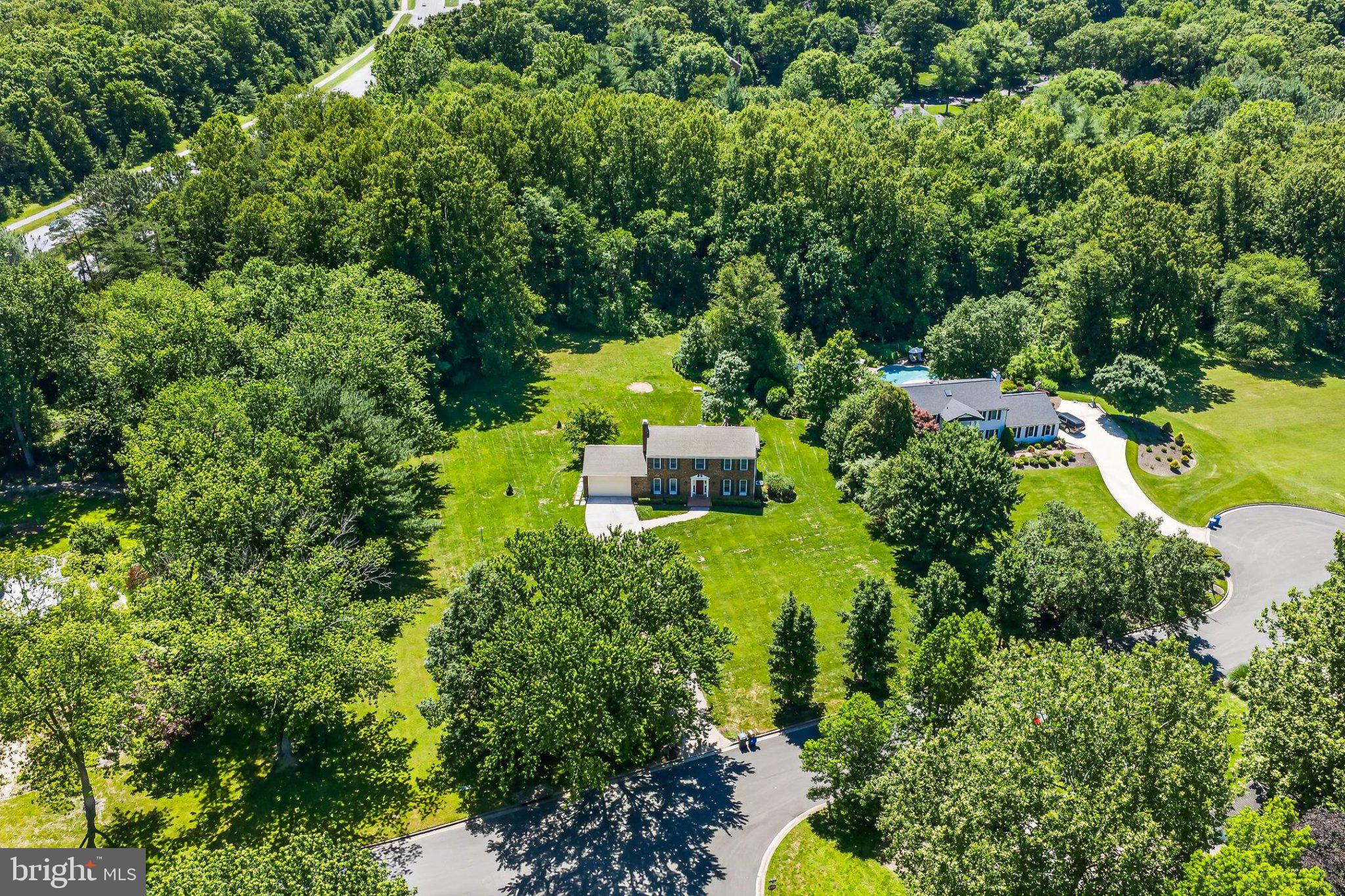 BURKE LAKE CLUSTER - Residential
