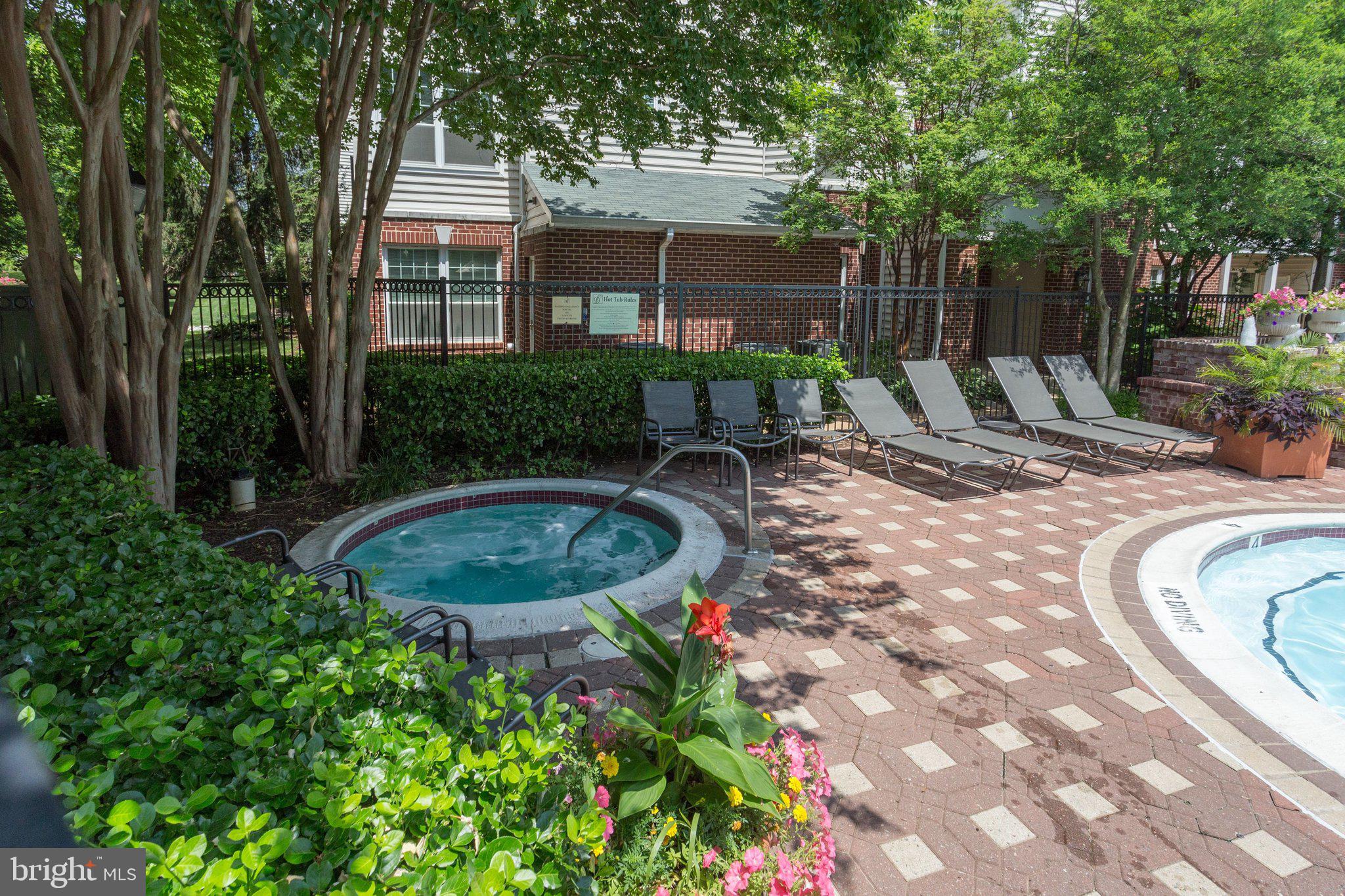 GATES OF MCLEAN - Residential