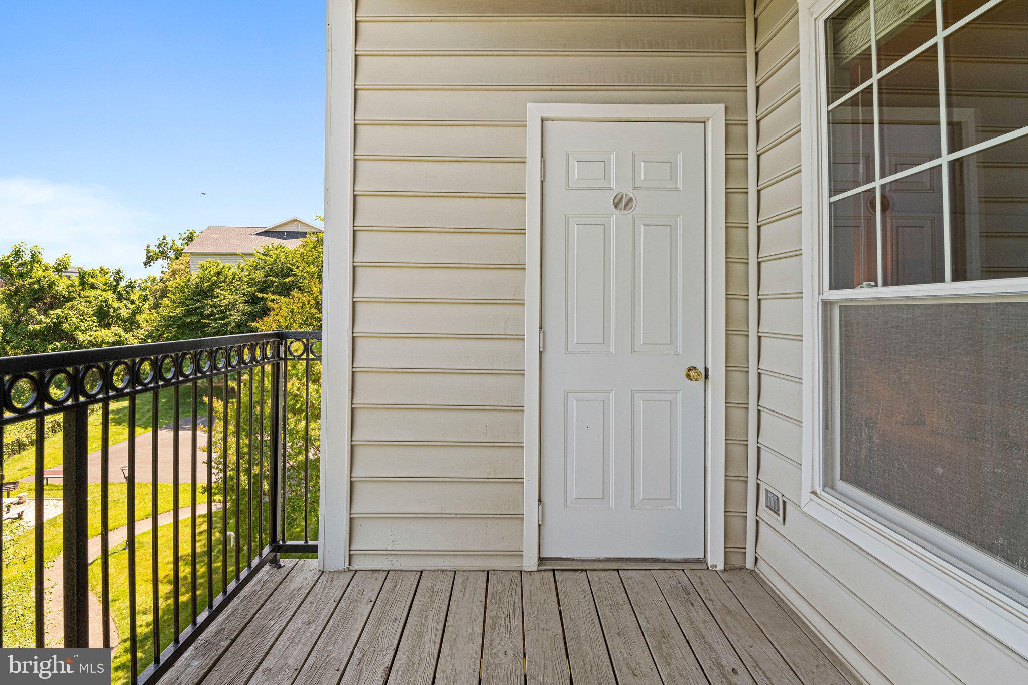 GATES OF MCLEAN - Residential