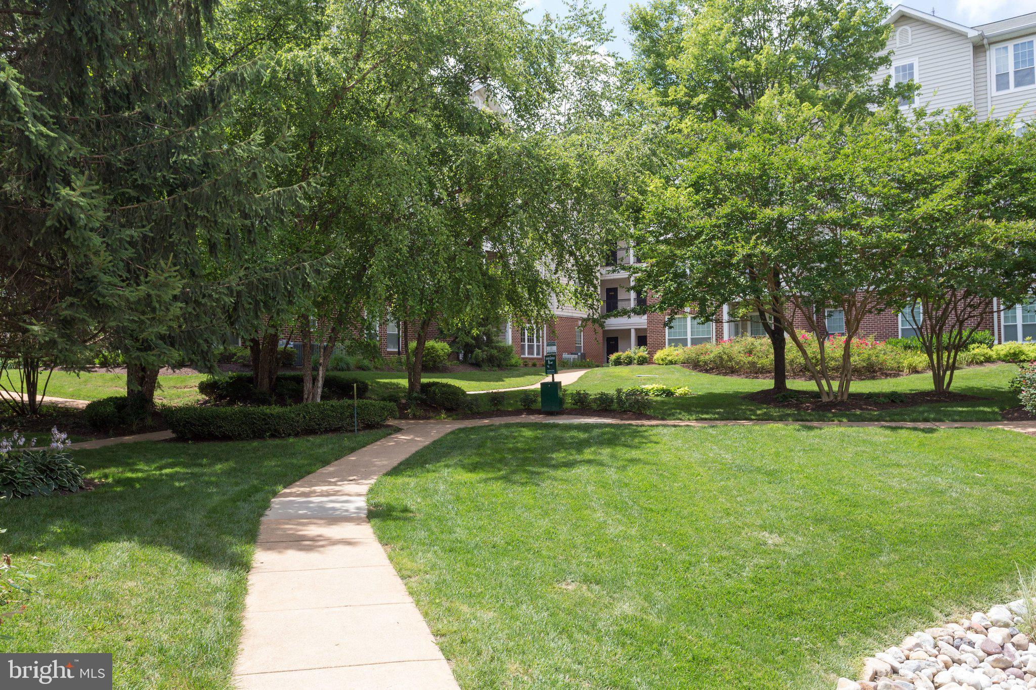 GATES OF MCLEAN - Residential