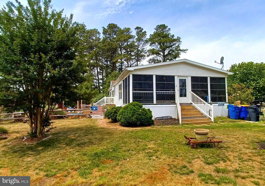 Home features 3 beds, 2 full baths, country kitchen, 3 season room, oversized deck and partial fenced-in area for pets. ** Renovation project** perfect for someone who wants sweat equity or a contractor fix and flip.  Priced below today’s value. Seller accepting all offers

If you want the relaxed beach lifestyle, Pot Nets offers private beaches, 5 pools, Tennis, basketball courts,  beach volleyball, crabbing/fishing piers, baseball diamond (games every night 5 pm for kids) walking/golf cart trails, 24 hr. security patrol and 2 waterfront restaurants,  Coveside offers a tennis court, playground, docks and direct access to Rehoboth Bay.  Short distance to Delaware beaches/boardwalk.
