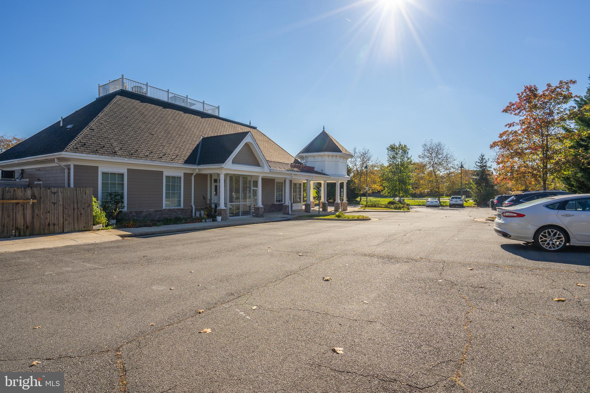 SIGNATURE AT BROADLANDS - Commercial Sale
