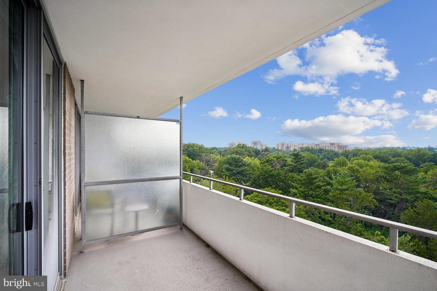 THE KENWOOD - Residential