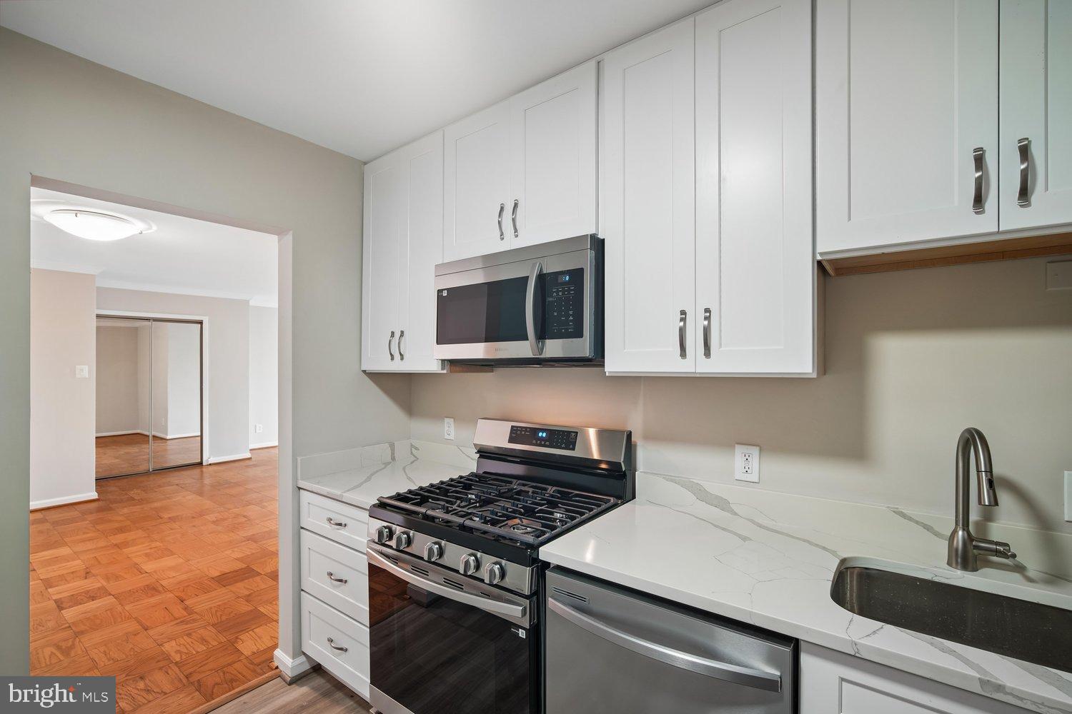 THE KENWOOD - Residential