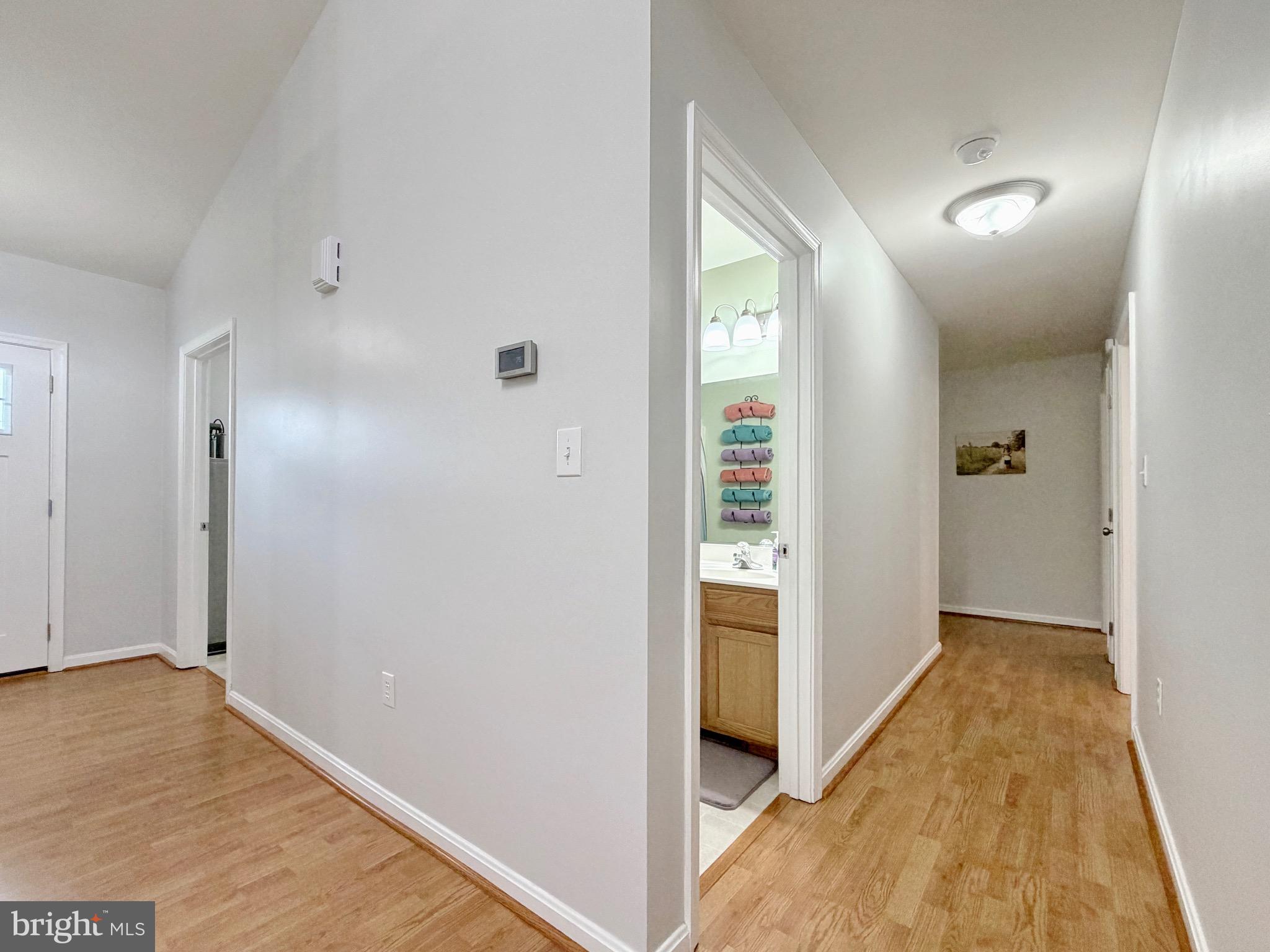 HILLS CORNER - Residential