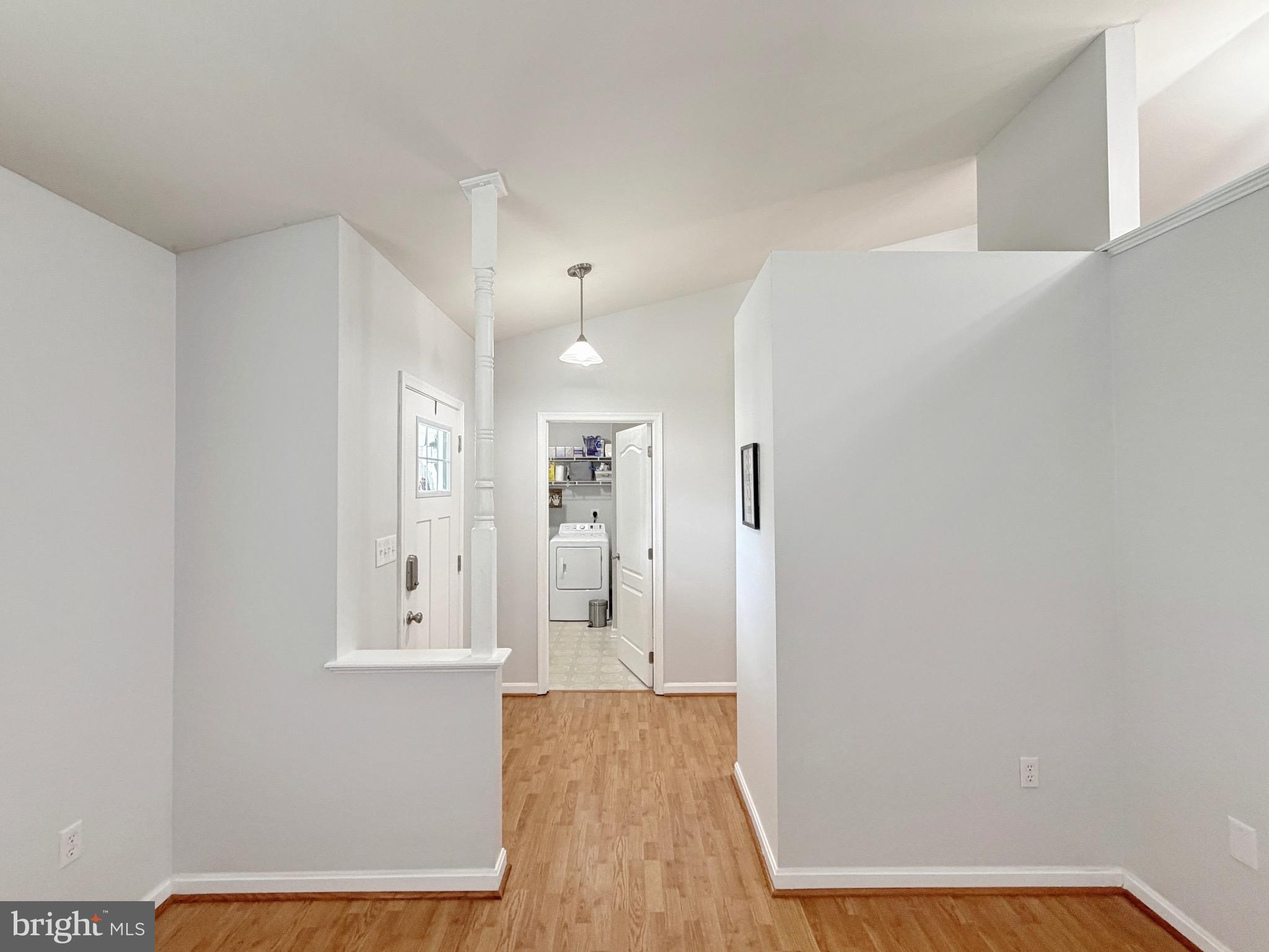 HILLS CORNER - Residential