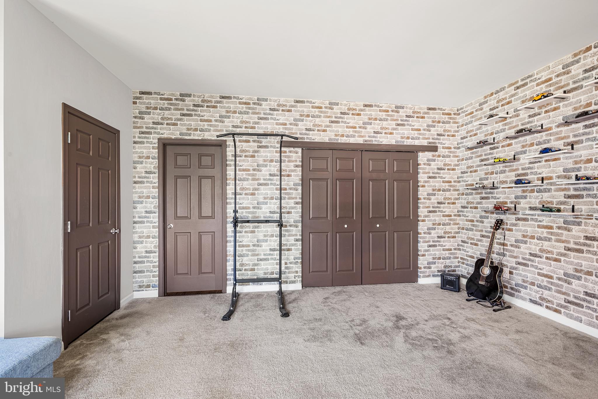 ENCLAVE AT RIDGEWOOD - Residential