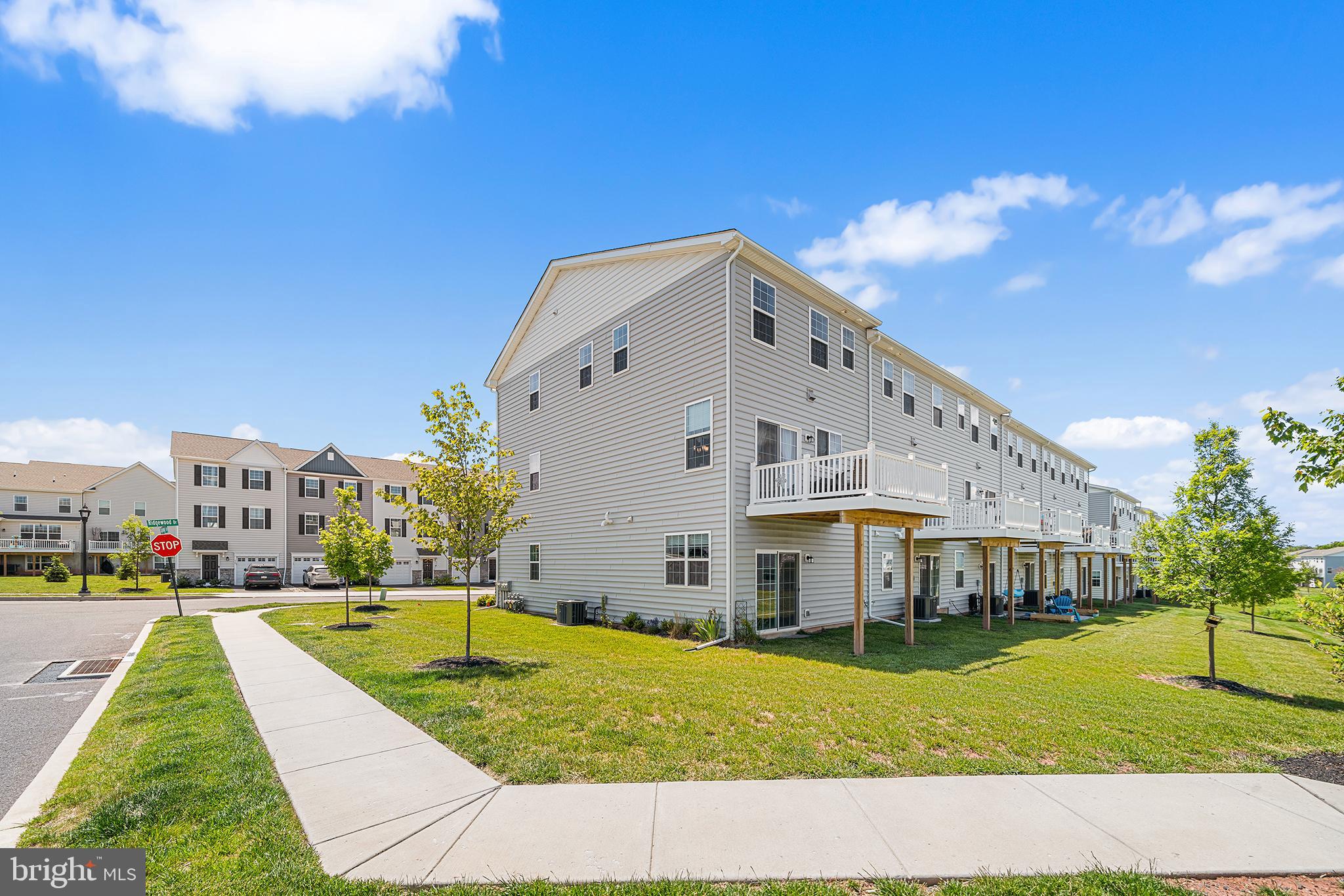 ENCLAVE AT RIDGEWOOD - Residential